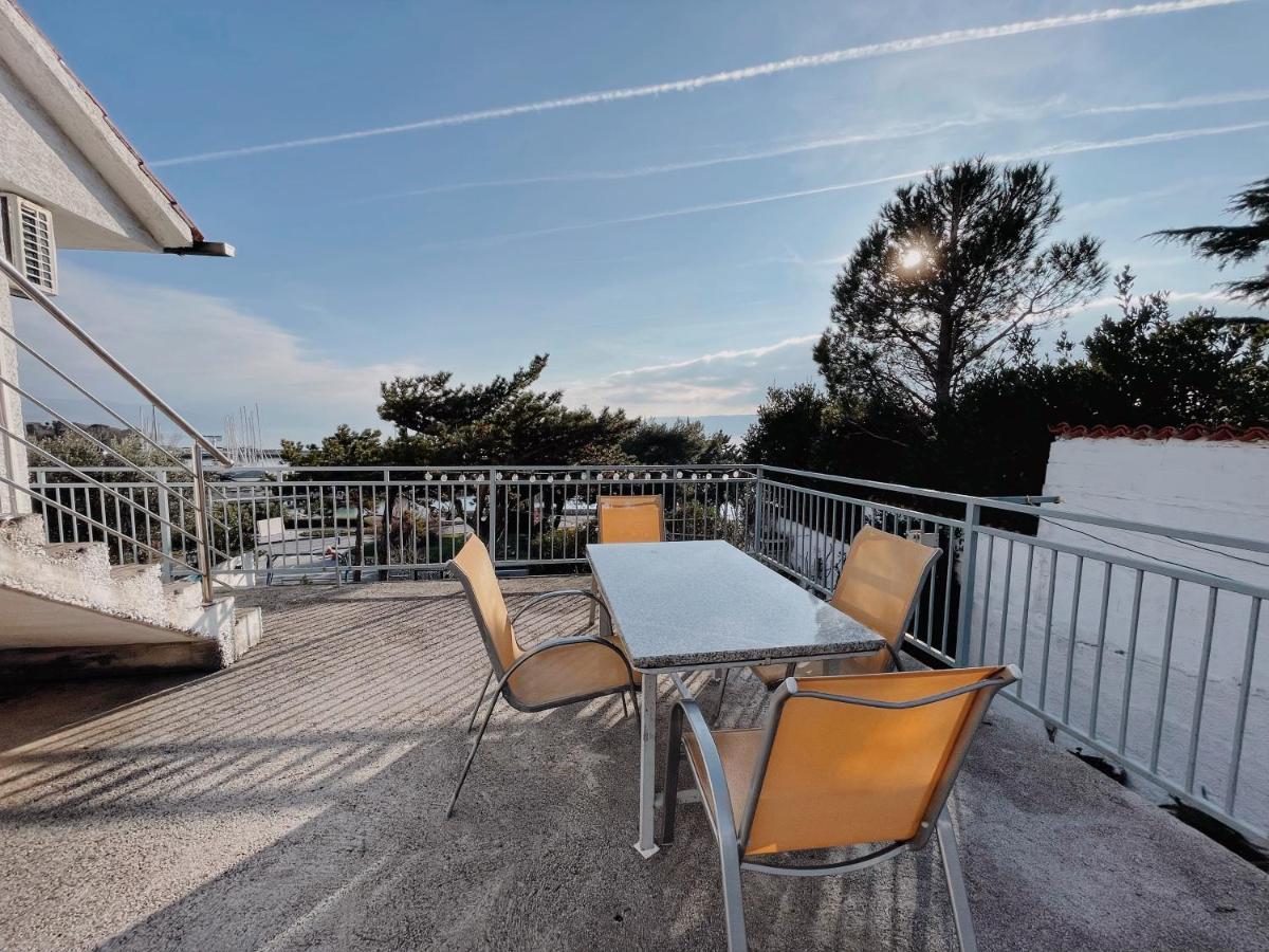 Apartments Zoricic โนวีวีโนดอลสกี ภายนอก รูปภาพ